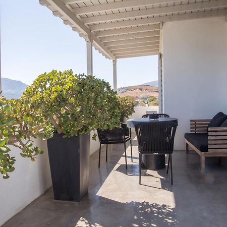 Edem Suites Andros Town Quarto foto